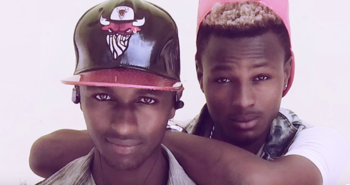 2 Boys