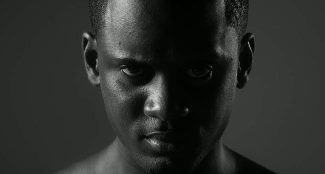 black-m-devoile-son-cheveux-blanc